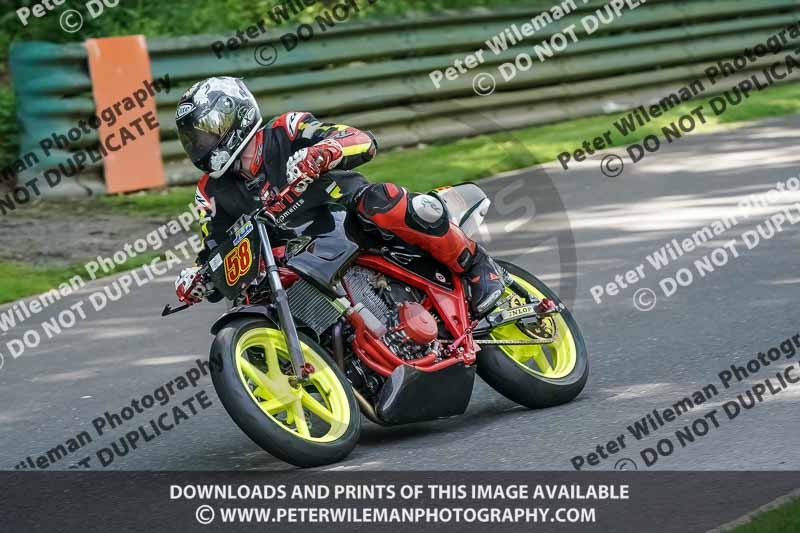 cadwell no limits trackday;cadwell park;cadwell park photographs;cadwell trackday photographs;enduro digital images;event digital images;eventdigitalimages;no limits trackdays;peter wileman photography;racing digital images;trackday digital images;trackday photos